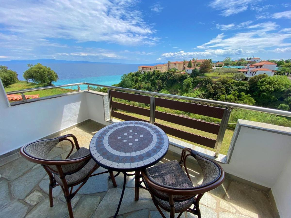 Marianna Sea View Afitos Apartment Bagian luar foto