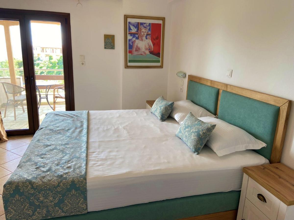 Marianna Sea View Afitos Apartment Bagian luar foto