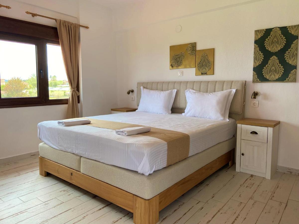 Marianna Sea View Afitos Apartment Bagian luar foto