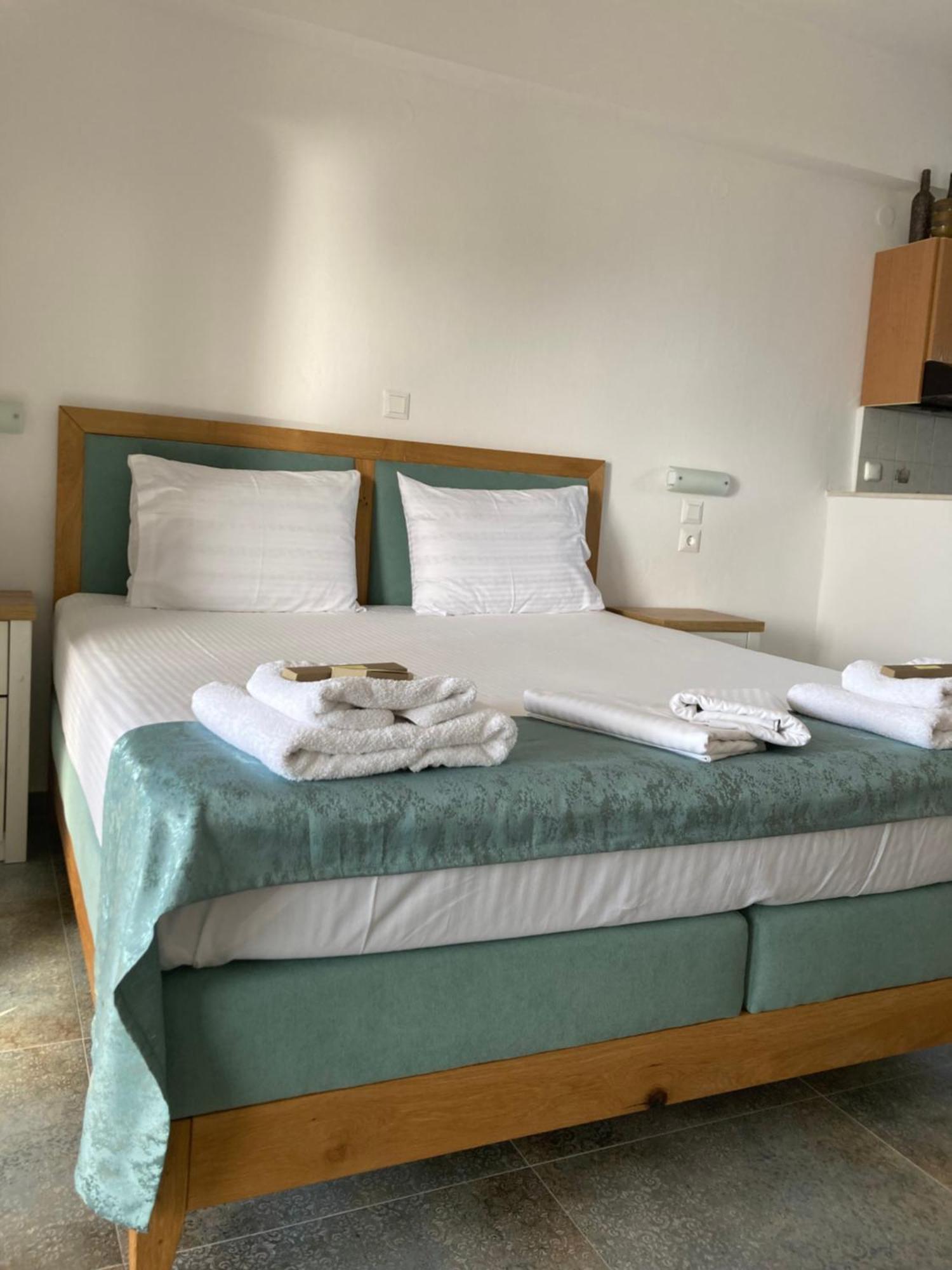 Marianna Sea View Afitos Apartment Bagian luar foto